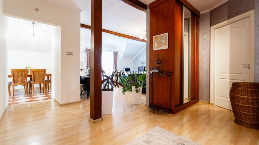 Duże mieszkanie, balkon, ogród,  blisko tramwaj miniaturka 36
