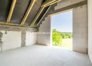 Dom w spokojnej okolicy Jeziora Dobczyckiego. miniaturka 11