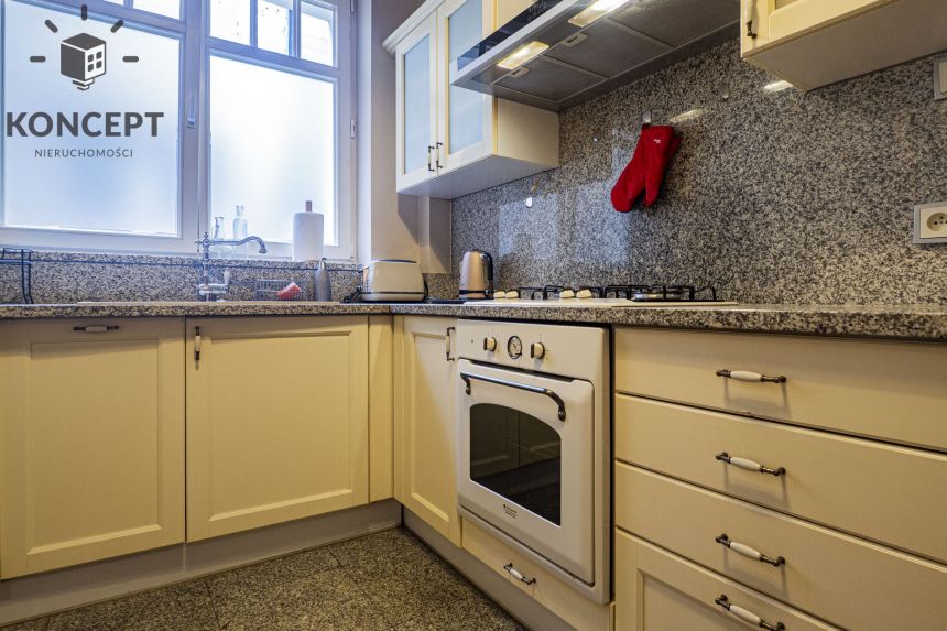 Wyjątkowa oferta, mieszkanie w Rynku z widokiem na Ratusz miniaturka 9