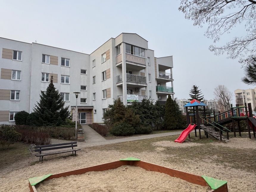 2 pokojowe mieszkanie w centrum Radzymina miniaturka 4