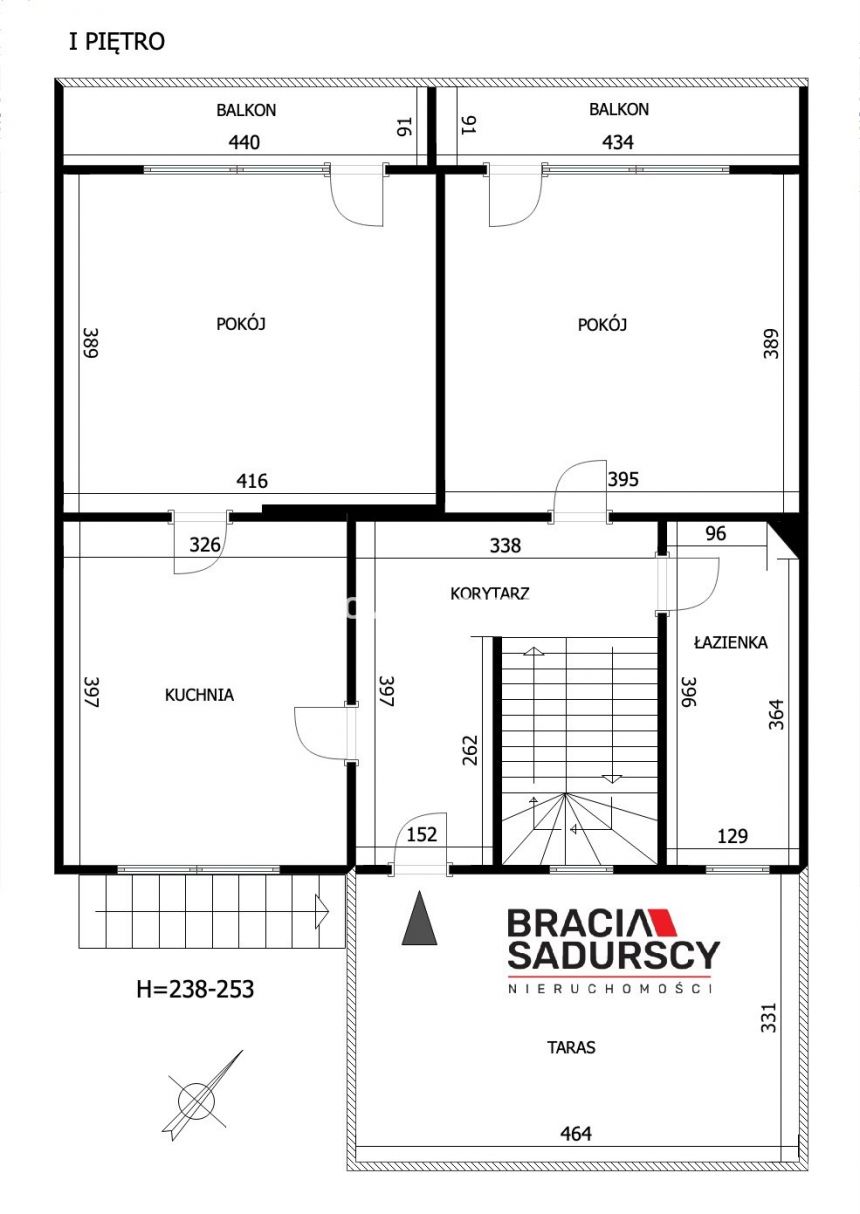 Na sprzedaż dom o powierzchni 220 m2, z 2 garażami miniaturka 4