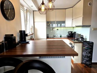 SŁONECZNE 2/3 POKOJE, BALKON