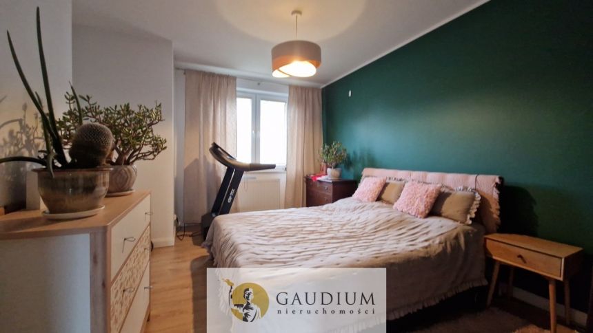 Duże, nowoczesne mieszkanie nad Wisłą, 66,38 m² miniaturka 7