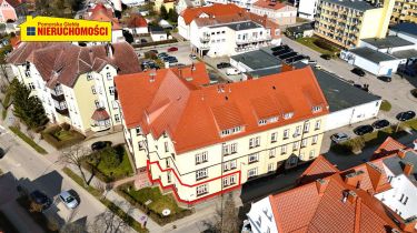 Przestronne mieszkanie na parterze w centrum.