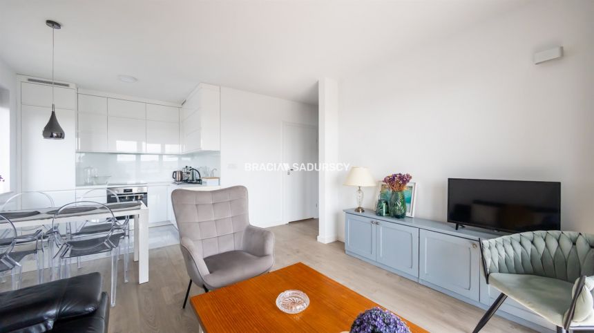 Al. 29 listopada | 2 pok. | duży balkon | nowe miniaturka 4