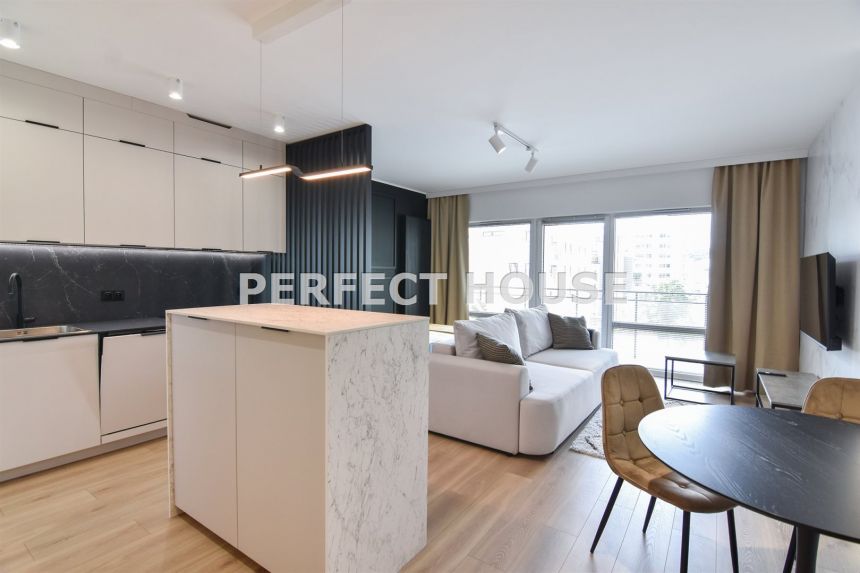 Apartament z balkonem na Marcelinie miniaturka 5