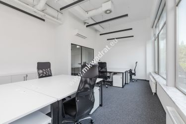 LUX 121 m 4-POK. LOKAL W BIUROWCU