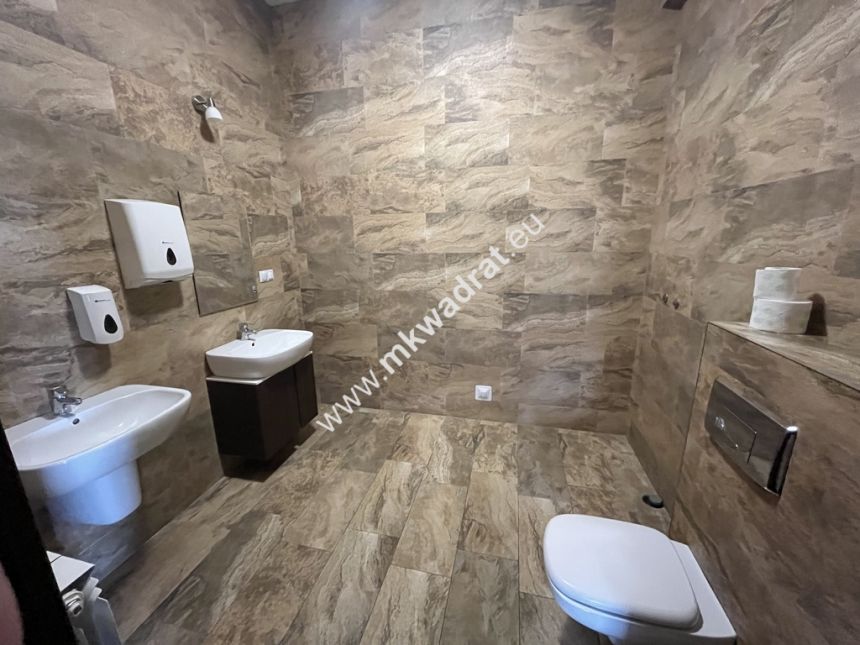 4 pokoje biurowe 65m2, MEDIA , 3 m-ca parking miniaturka 8