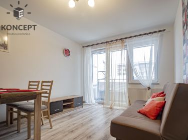 3 pokoje, balkon - Tęczowa