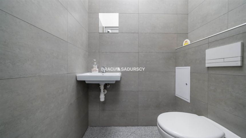 Lokal parterowy o powierzchni 65,51 m², Zakrzówek miniaturka 23