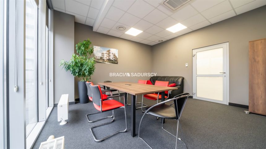 Lokal parterowy o powierzchni 65,51 m², Zakrzówek miniaturka 10