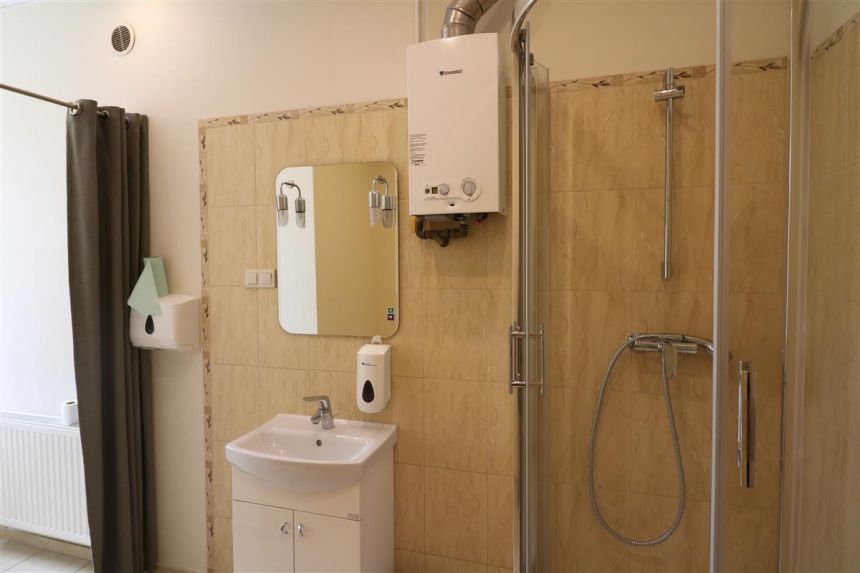 Pokój biurowy w samym sercu Gdyni 15m2 -1100zł-! miniaturka 12