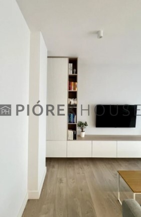 3-pokojowe mieszkanie z tarasem w Markach miniaturka 2