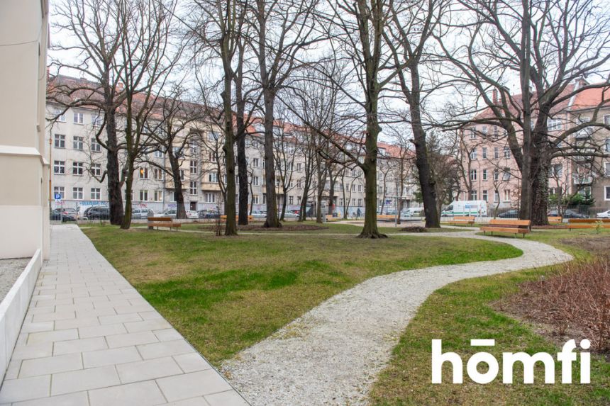 Ekskluzywna kawalerka w neoklasycznym pałacu Graua miniaturka 8