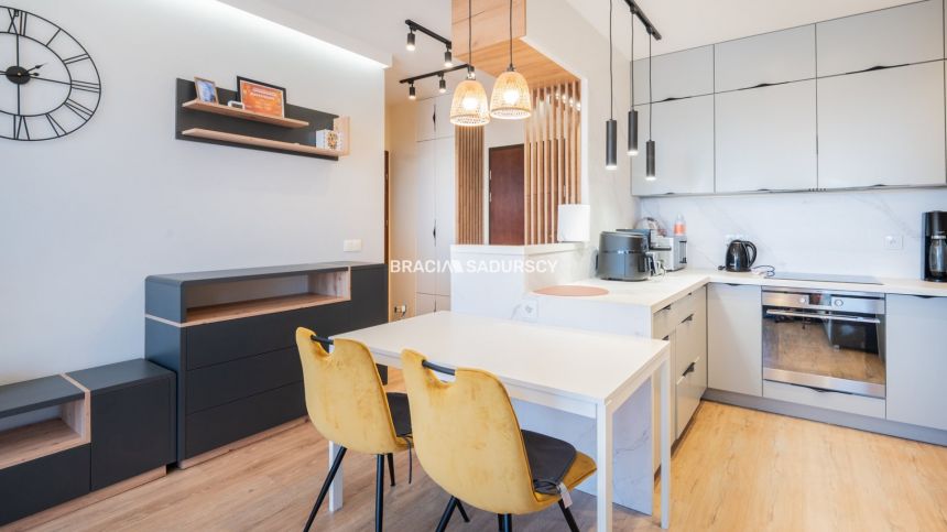 Nowoczesne 2 pokoje z klimatyzacją i balkonem miniaturka 14