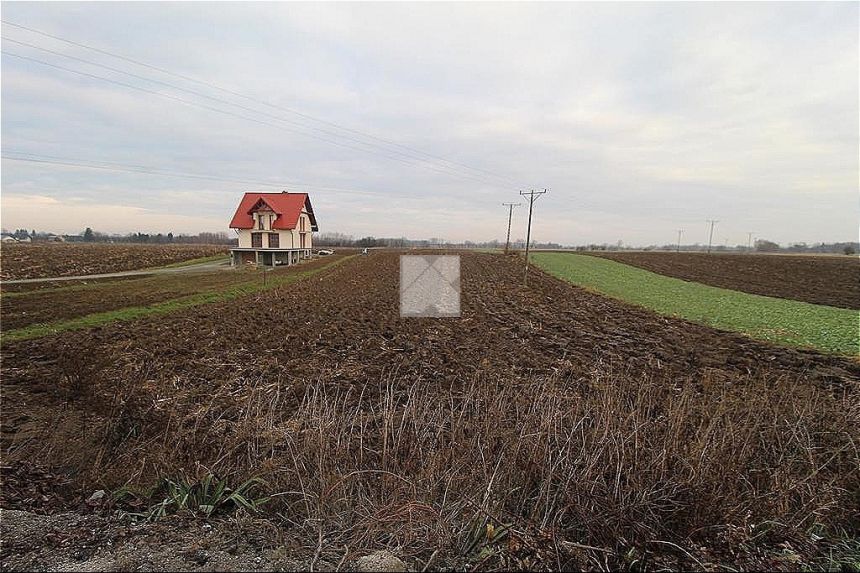 DZIAŁKA BUDOWLANA NA SPRZEDAŻ miniaturka 2