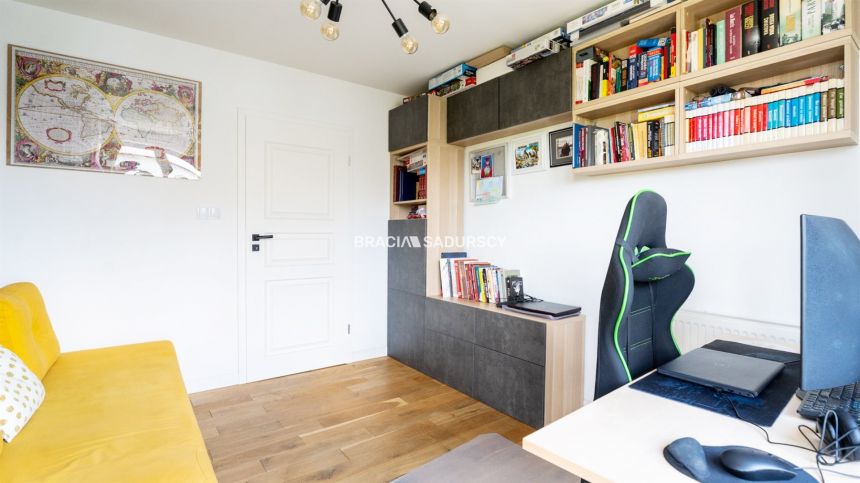 Garaż, ogród i świetna komunikacja. 5 pokoi, 130m2 miniaturka 22