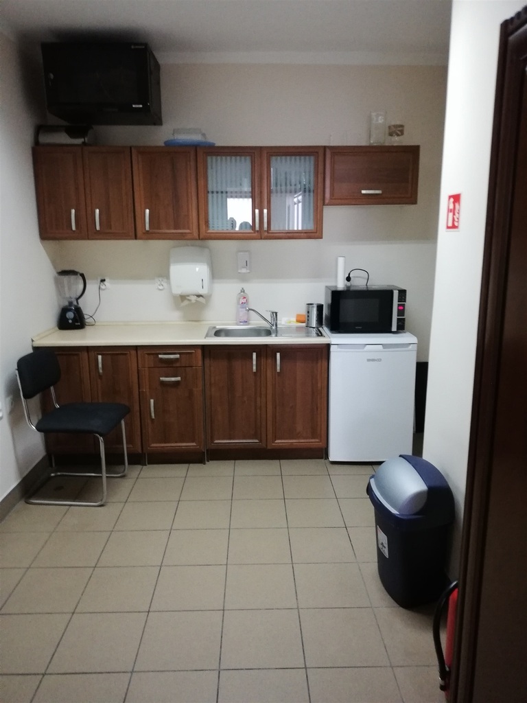 Wynajem Lokal uż. usługowo-biurowy 95 m2. Centrum miniaturka 8