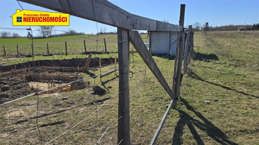 DZIAŁKA W OKOLICY JEZIORA KOMORZE. - zdjęcie 1