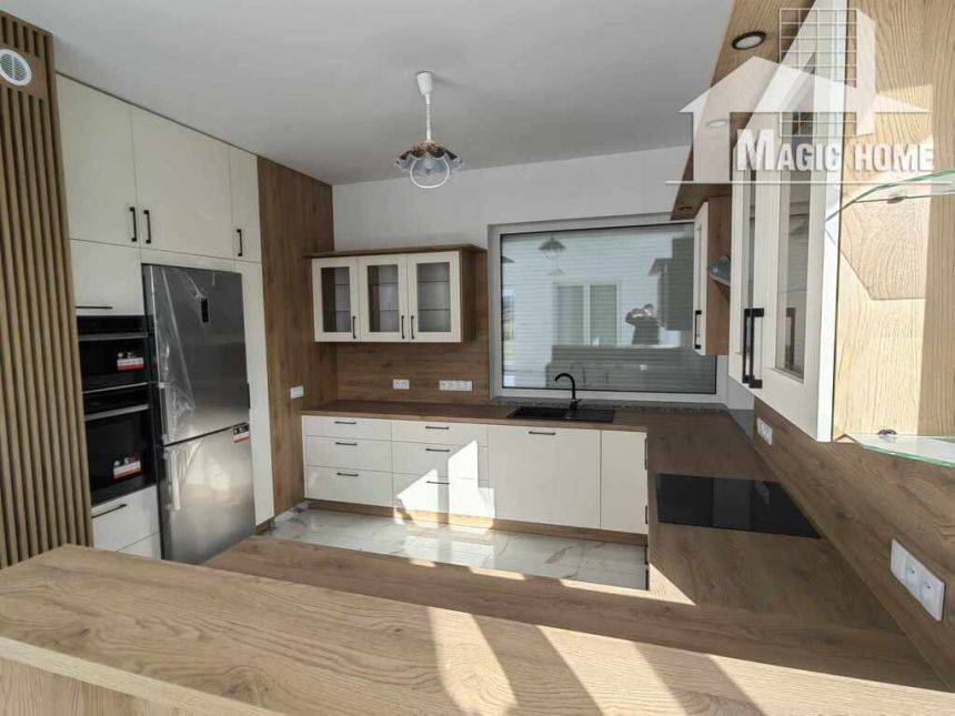 Nowy dom w Pieszycach 250m2 1650000 zł. miniaturka 6