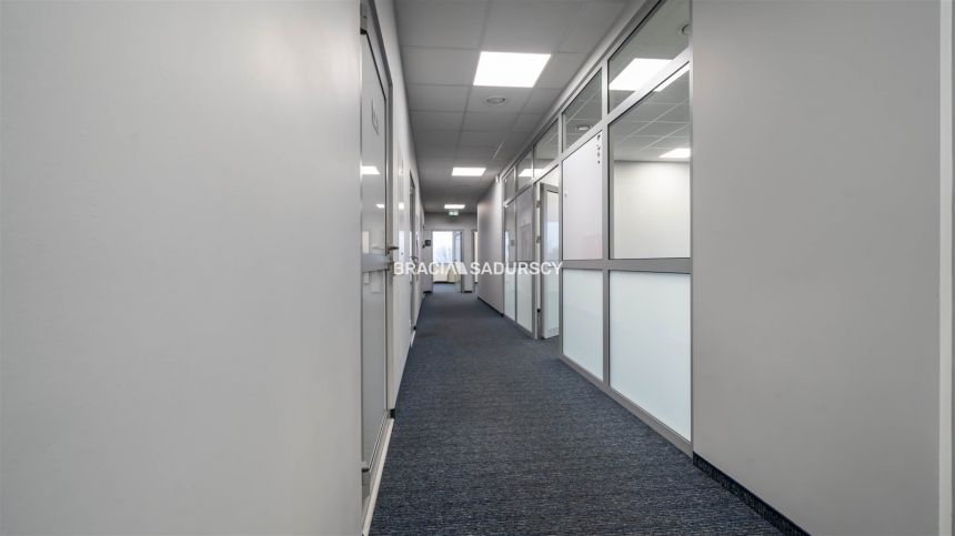 Powierzchnia biurowa z parkingiem  - 400m2 miniaturka 36