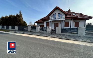 Trębaczew, 890 000 zł, 210 m2, wolnostojący