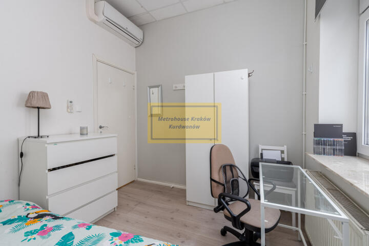 dwupoziomowe mieszkanie w centrum miasta miniaturka 2