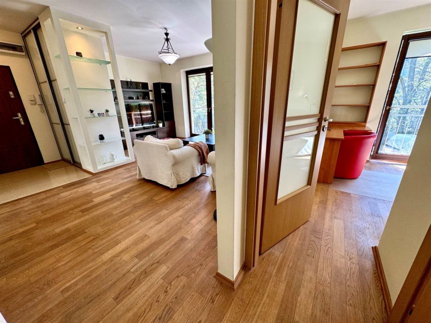 Nowoczesny, wygodny apartament z garażem w Centrum miniaturka 19