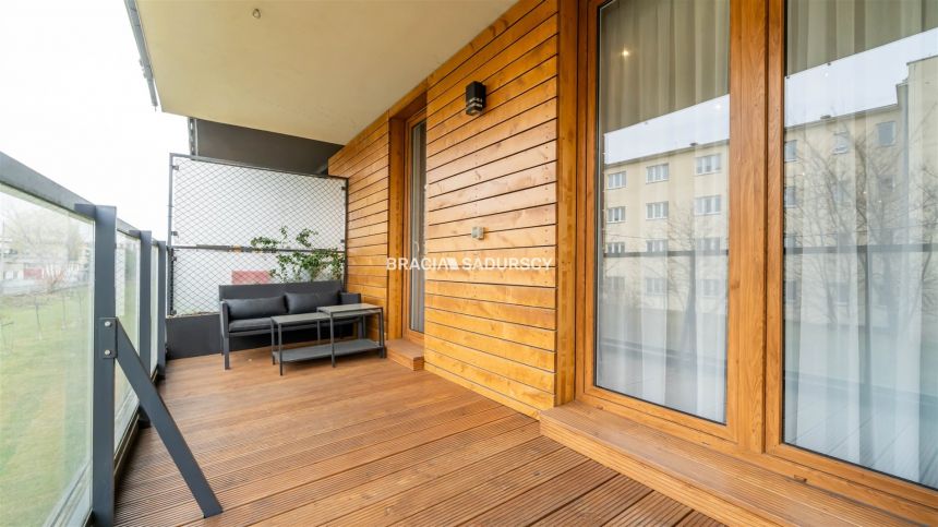 2 pok z garderobą oraz tarasem. miniaturka 33