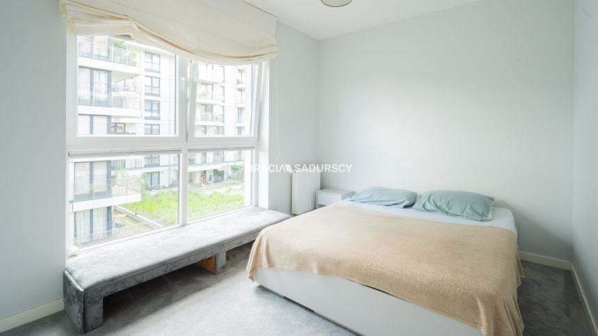 Nowoczesny apartament z tarasem w sercu Zabłocia miniaturka 5