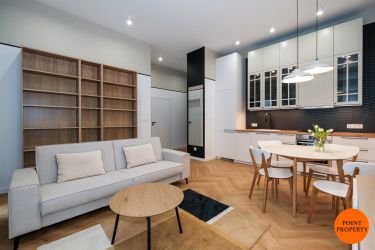 Apartament z ogródkiem / PARK ZDROWIE