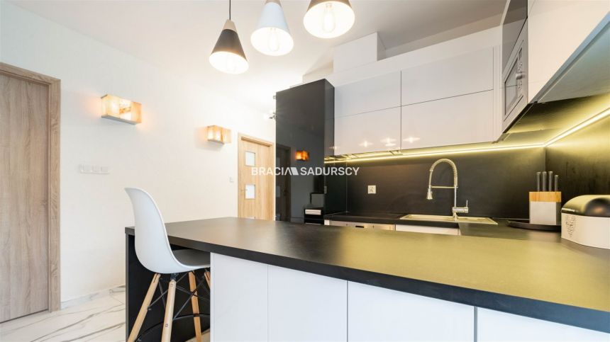Nowoczesny 4-pokojowy apartament, Nowy Bieżanów miniaturka 8