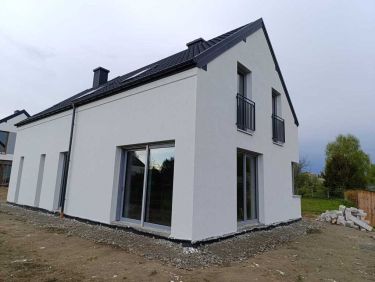 Dom wolnostojący 149 m2, garaż , 6 arów