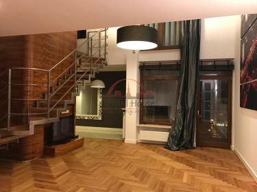 Apartament 2-poziomowy przy Łazienkach Królewskich