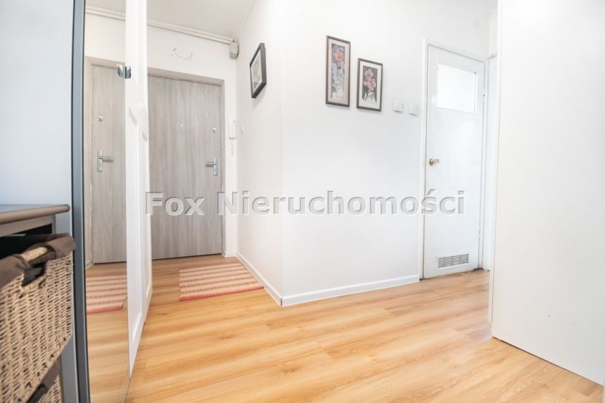 Nowa Cena! Ładne 2 pokoje z balkonem- niski blok miniaturka 11