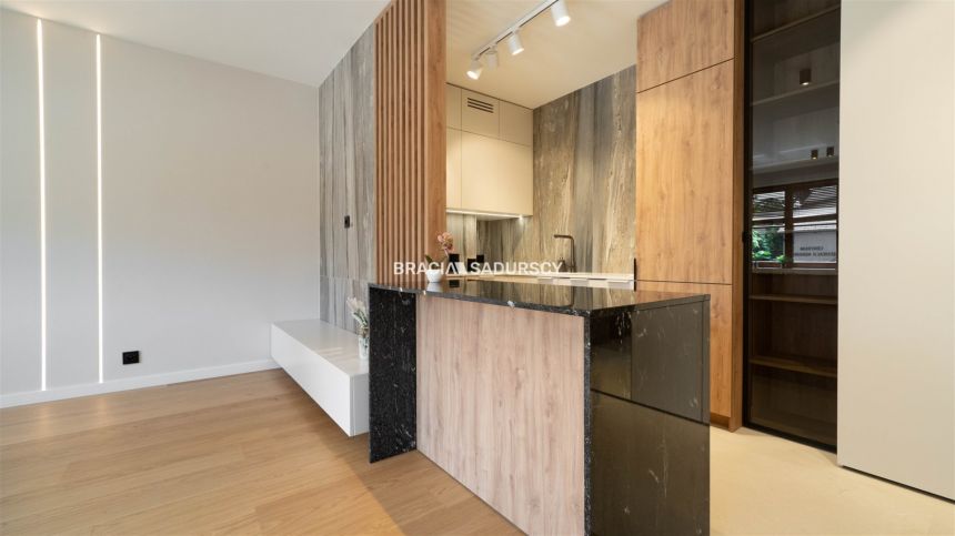 Wola Justowska apartament z miejscem postojowym miniaturka 19