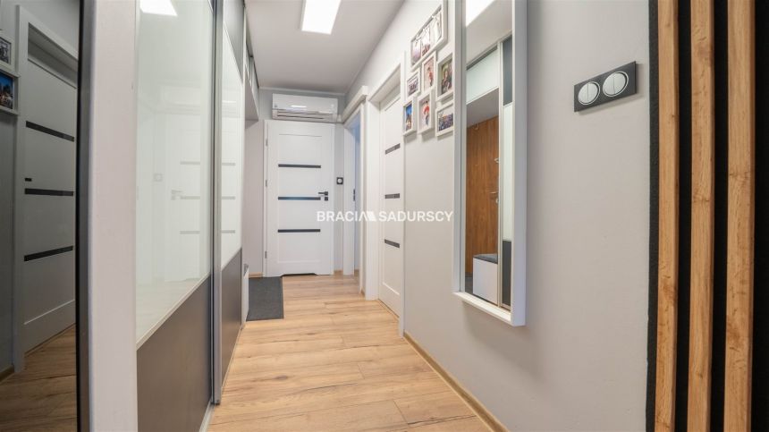 3 pokoje, balkon, wysoki standard, klimatyzacja miniaturka 18