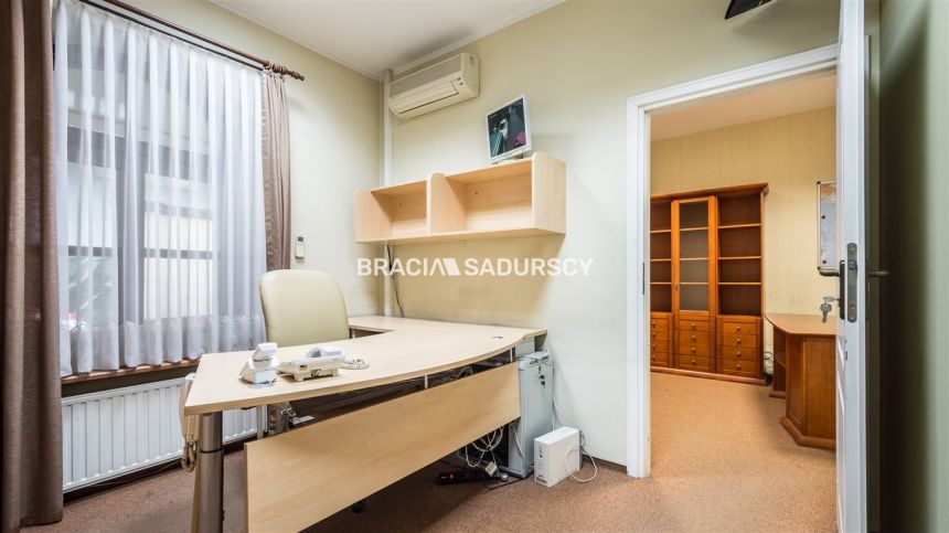 Atrakcyjny lokal w pobliżu Ronda Mogilskiego miniaturka 4