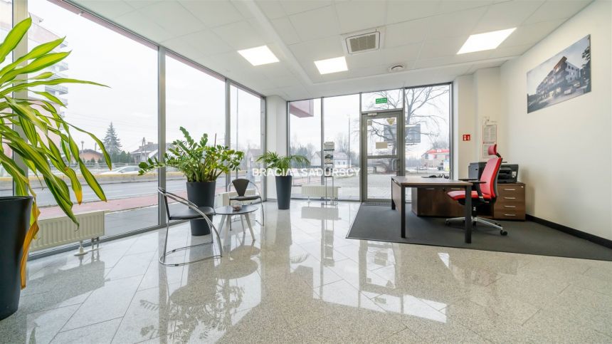 Lokal parterowy o powierzchni 65,51 m², Zakrzówek - zdjęcie 1