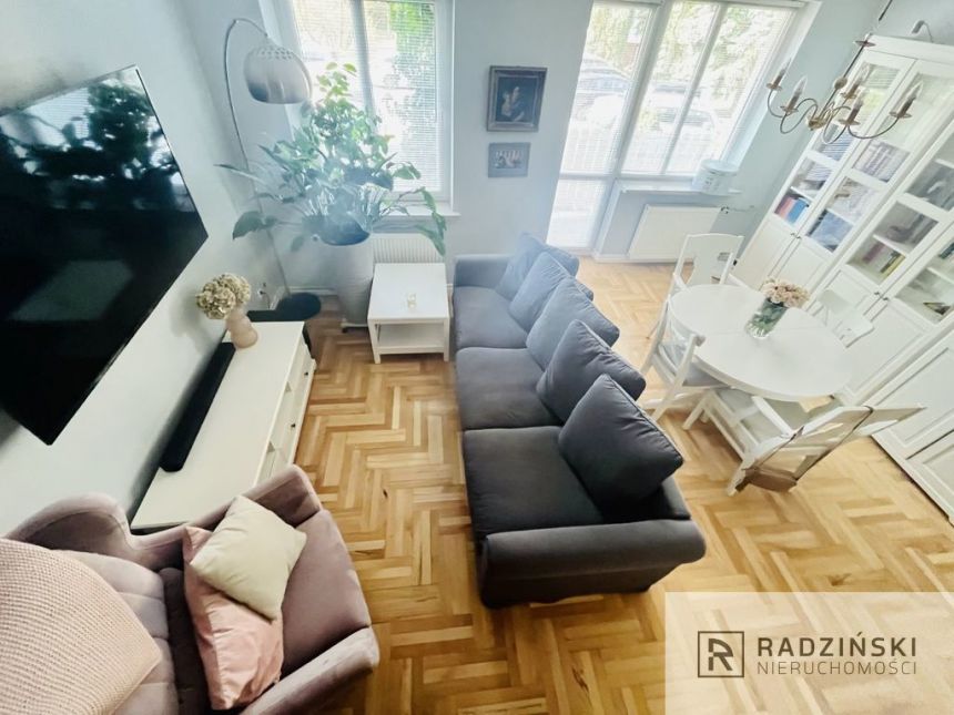 Dom w zabudowie szeregowej w zacisznym miejscu! miniaturka 7