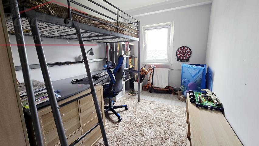 Przestronne, b. ładne 4 pok z balkonem w Oławie. miniaturka 8