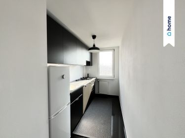 2 pokoje z osobną kuchnią z balkonem /45m2