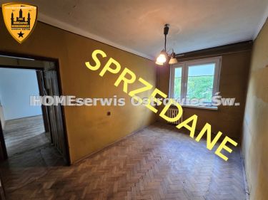 Mieszkanie 46 m2 piętro 4/4 2 pokoje.