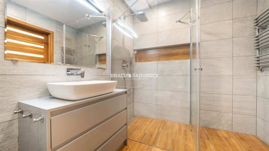 ul. Przedwiośnie | Przestronny salon | Duży balkon miniaturka 30