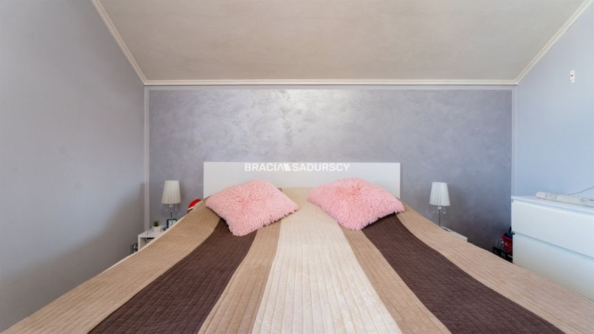 Duże mieszkanie, balkon, ogród,  blisko tramwaj miniaturka 15