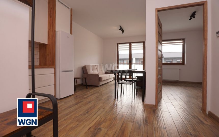Piotrków Trybunalski, 2 000 zł, 38 m2, po remoncie miniaturka 2