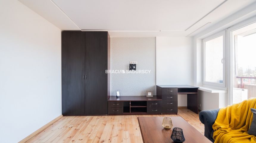Blisko Szpital Prokocim, tramwaj, 3 pokoje, balkon miniaturka 22