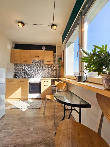Balkon, umeblowane do wprowadzenia !!