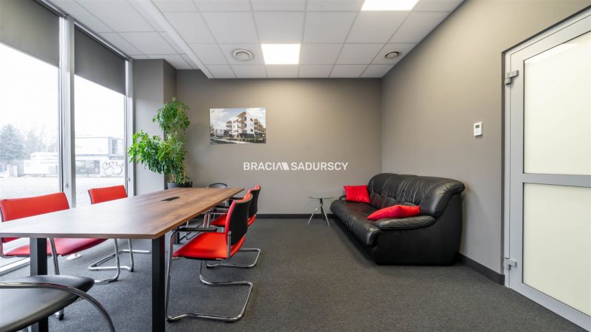Lokal parterowy o powierzchni 65,51 m², Zakrzówek miniaturka 14