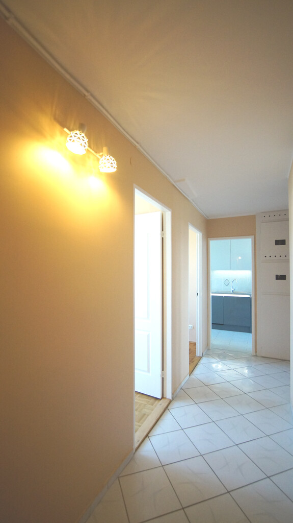 Sprzedaż mieszkanie 3pok. balkon b.dobry standard miniaturka 9